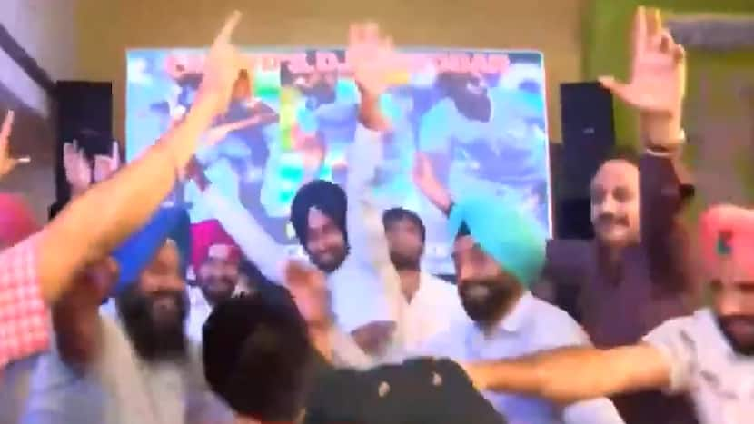 When present & former Captains of Indian men's hockey team celebrated Bronze win at Olympics together