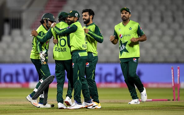 ICC T20 World Cup: Pakistan's WC Squad Announced | Shoaib Malik, Sarfaraz Ahmed Dropped