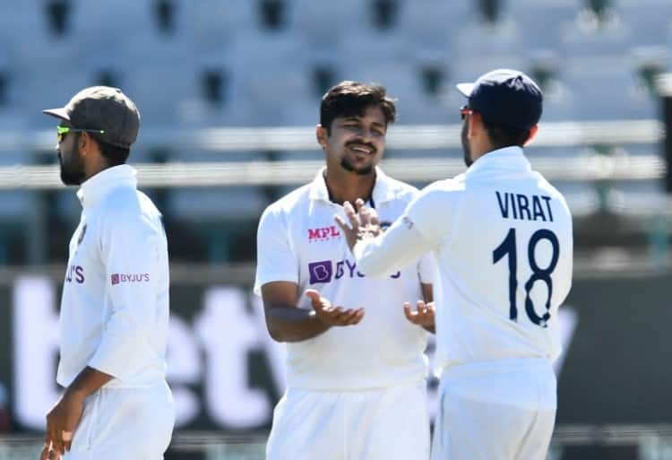 IND Vs SA 3rd Test: Shardul Thakur Picks Up Key Wicket Of Petersen To Give India Some Hope