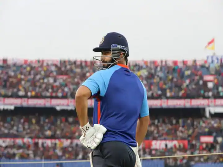  IND vs SA: टीम इंडिया दूसरे टी20 मैच से पहले खचाखच भरे बाराबती स्टेडियम में अभ्यास कर रही है।  तस्वीरें देखें
