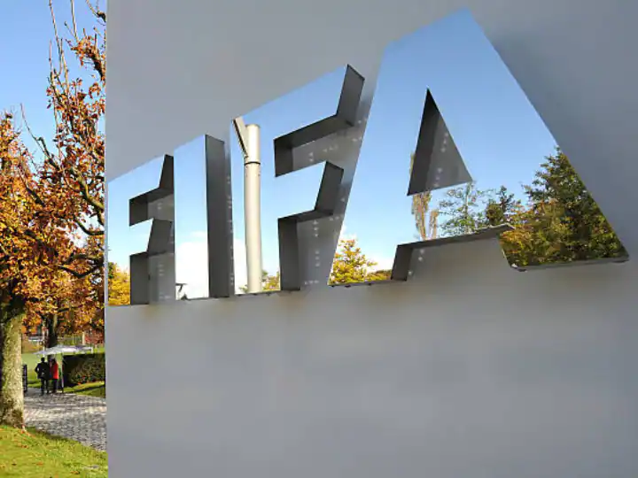 एआईएफएफ प्रतिबंध: खेल मंत्रालय ने फीफा, एएफसी से भारतीय क्लबों को एएफसी टूर्नामेंट खेलने की अनुमति देने का अनुरोध किया
