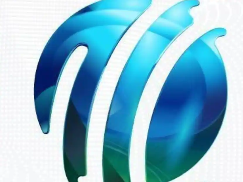 आईसीसी ने गेंद पर लार पर रोक लगाई
