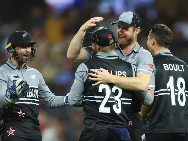 टी20 वर्ल्ड कप: ऑल-राउंड न्यूजीलैंड सिंक डिफेंडिंग चैंपियंस ऑस्ट्रेलिया को 89 रन से मिली हार