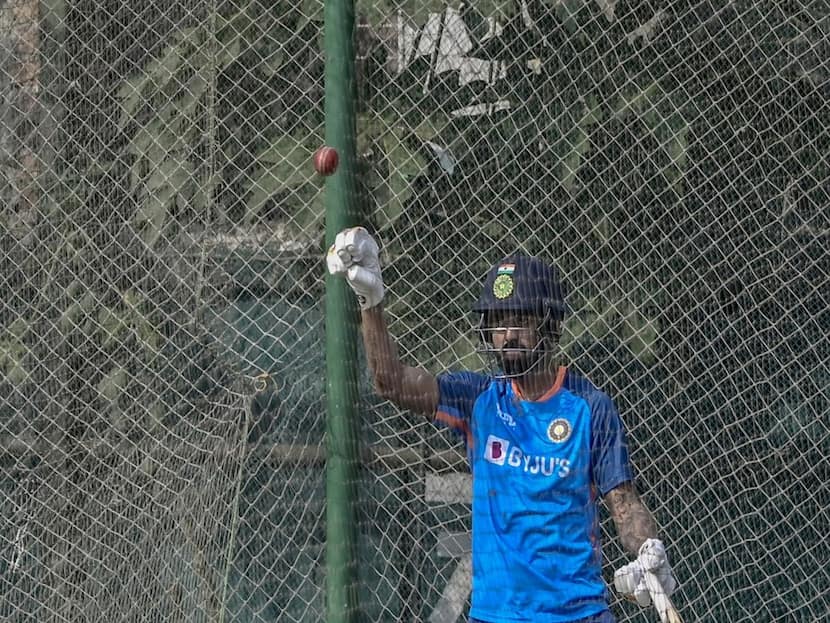 IND vs BAN: हाथ में चोट के बाद केएल राहुल का बांग्लादेश के खिलाफ दूसरे टेस्ट में खेलना संदिग्ध
