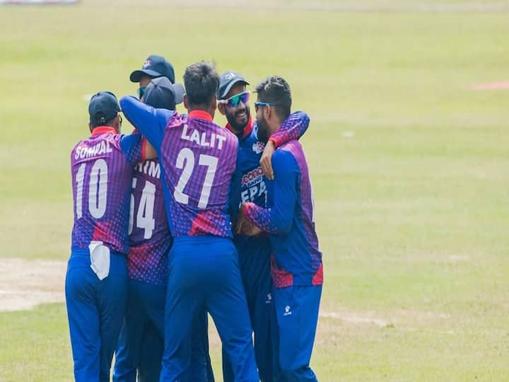 ICC क्रिकेट WC क्वालीफायर: नेपाल ने सुरक्षित योग्यता हासिल करने के लिए UAE पर रोमांचक जीत दर्ज की
