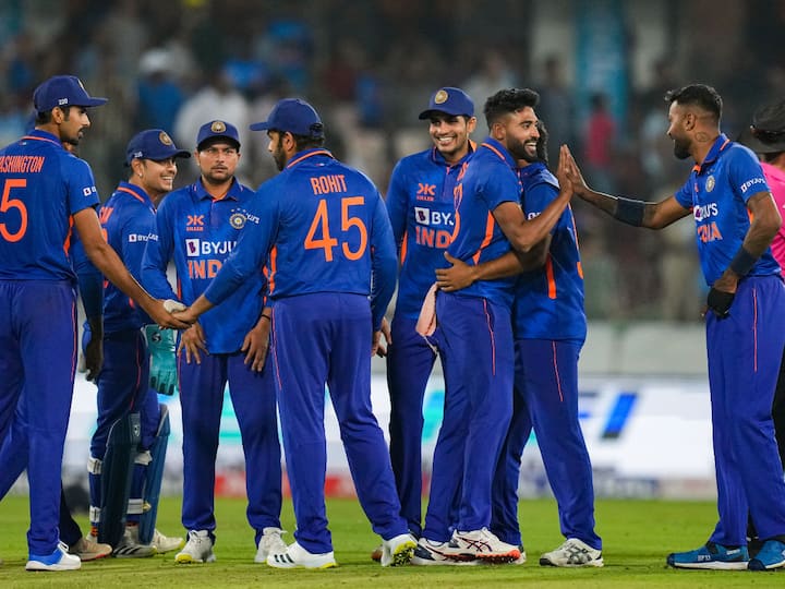 'जब मुझे ब्लैक मंकी कहा जाता था...': भारतीय तेज गेंदबाज ने एससीजी में नस्लवादी दुर्व्यवहार पर खुलकर बात की
