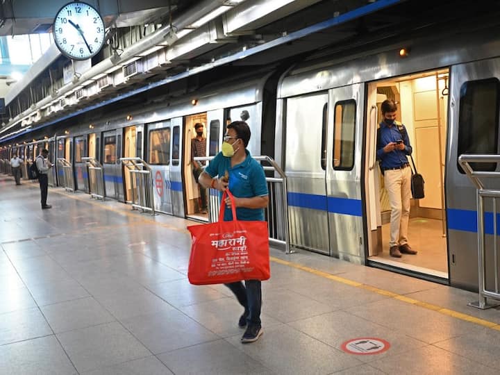 IPL 2023: दिल्ली मेट्रो ने मैच के दिनों में आखिरी ट्रेन का समय बढ़ाया, संशोधित शेड्यूल देखें
