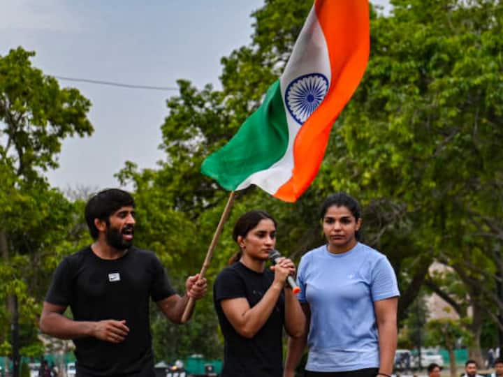 दिल्ली HC ने पहलवान विनेश, बजरंग को एशियाई खेलों के ट्रायल में छूट में हस्तक्षेप करने से इनकार कर दिया
