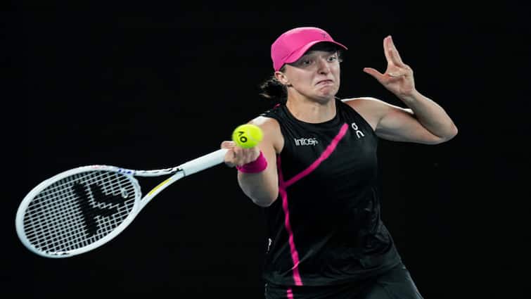 ऑस्ट्रेलियन ओपन 2024: गैरवरीयता प्राप्त लिंडा नोस्कोवा ने तीसरे दौर में दुनिया की नंबर 1 इगा स्विएटेक को हराया
