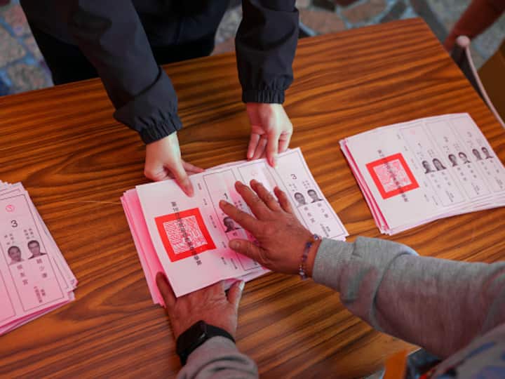 ताइवान चुनाव: राष्ट्रपति चुनाव के लिए वोटों की गिनती शुरू, चीन ने इसे 'युद्ध और पे' के बीच विकल्प बताया
