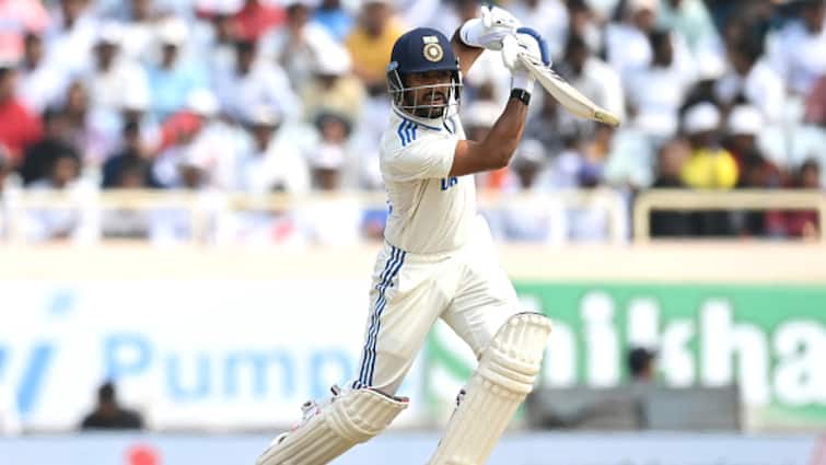 IND vs ENG रांची टेस्ट: सुनील गावस्कर ने ध्रुव जुरेल की जमकर तारीफ की, उन्हें 'अगला एमएस धोनी' बताया
