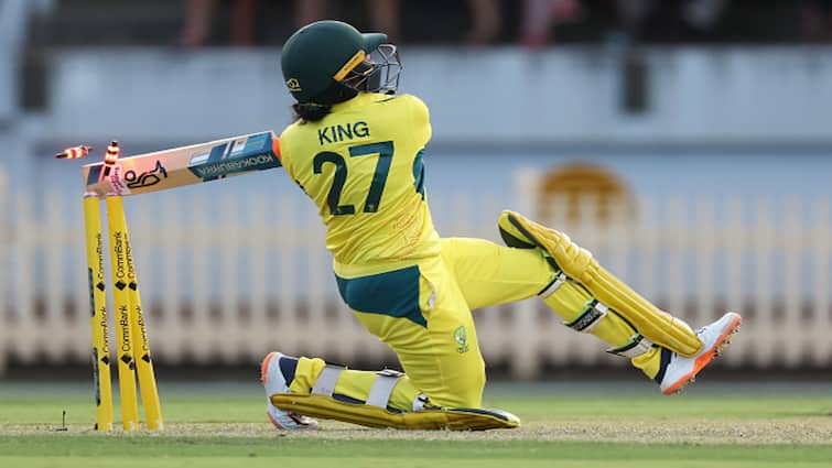 ऑस्ट्रेलियाई महिला बनाम दक्षिण अफ्रीका महिला तीसरा वनडे: अलाना किंग का शानदार छक्का हुआ वायरल - देखें
