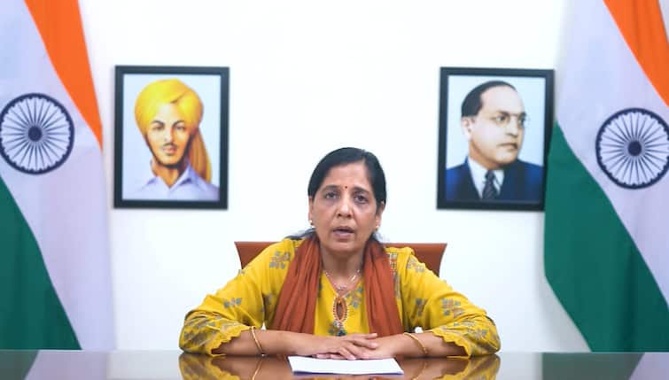 इंडिया ब्लॉक मेगा रैली: सुनीता केजरीवाल रामलीला मैदान में ईडी की हिरासत से दिल्ली के मुख्यमंत्री का संदेश पढ़ेंगी
