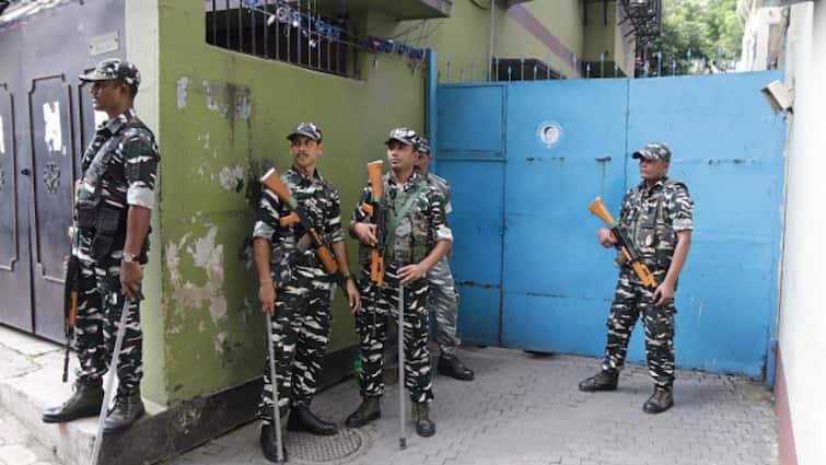 बंगाल में लोकसभा चुनाव के दौरान केवल सीएपीएफ जवानों की तैनाती करें: भाजपा की पोल पैनल से मांग
