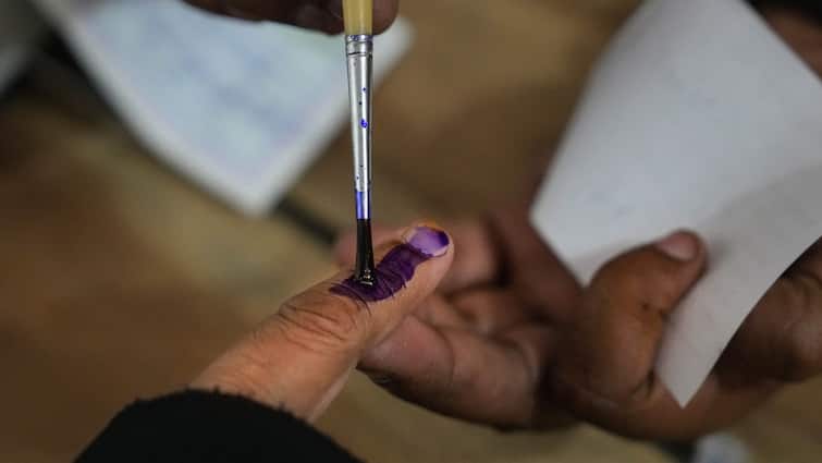 लोकसभा चुनाव: चुनाव आयोग ने जम्मू-कश्मीर की अनंतनाग-राजौरी सीट पर मतदान की तारीख में संशोधन किया
