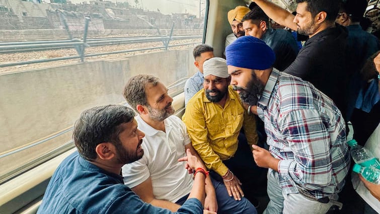 Rahul Gandhi Day On Delhi Metro Discuss Traffic Jam Solutions With Kanhaiya Kumar Interact With Riders Rahul Gandhi