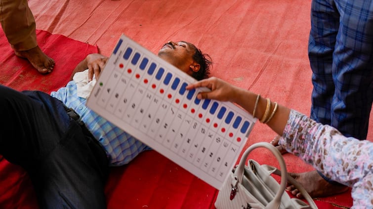 Heatwave Claims 25 Poll Officials Amid 40 Suspected Deaths Ahead Of Phase 7 Lok Sabha elections 2024 Voting Heatwave Claims Lives Of 25 Poll Officials Amid 40 Heat-Related Deaths Ahead Of Phase 7 LS Voting