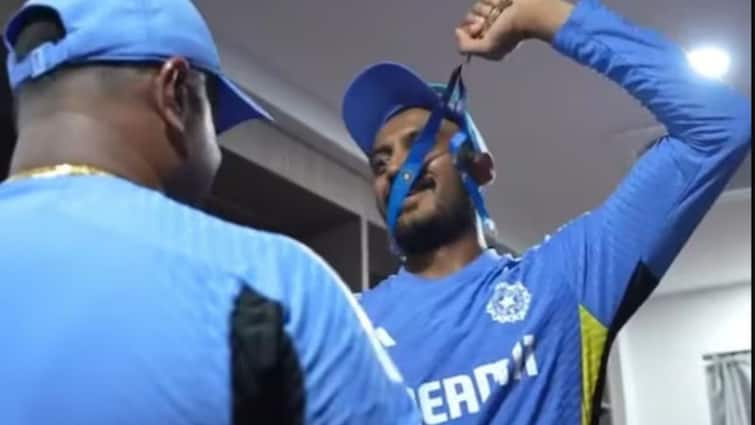 India Fielder Of The Match Medal T20 World Cup 2024 IND vs AUS Awarded By India Unsung Hero Axar Patel Viral Video 