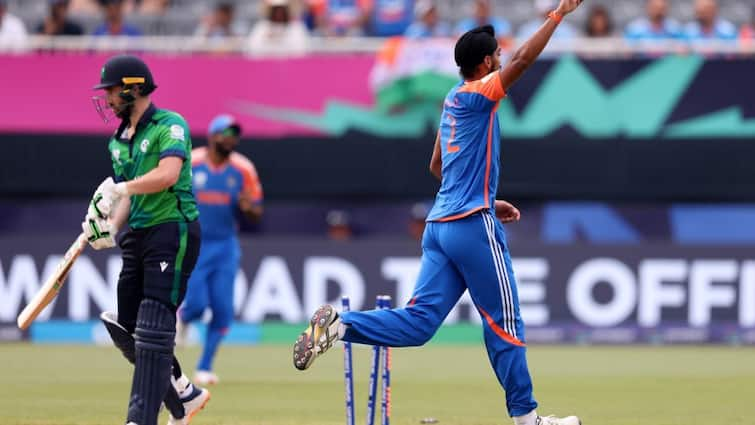 Arshdeep Singh Strikes Twice In An Over Cleans Up Andy Balbirnie With Beauty IND vs IRE T20 World Cup Clash Viral Video Watch Arshdeep Singh Strikes Twice In An Over, Cleans Up Andy Balbirnie With A Beauty In IND vs IRE T20 World Cup Clash- WATCH