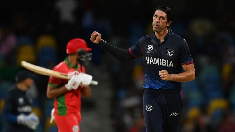 Namibia vs Oman T20 World Cup 2024 Super Over Highlights David Wiese Namibia vs Oman T20 World Cup 2024 Highlights: David Wiese