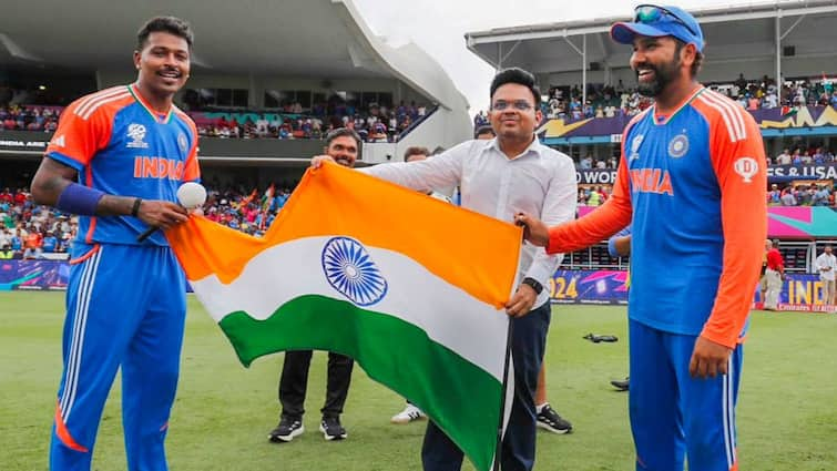 Rohit Sharma Trolled T20 World Cup Indian Flag Social Media Profile Picture Rohit Sharma