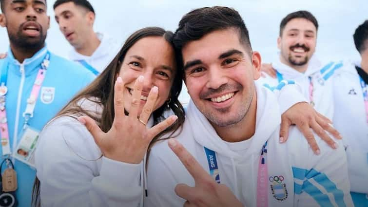 Argentina Pablo Simonet Pilar Campoy Get Engaged At Paris 2024 Olympic Village Viral Video Watch Argentina