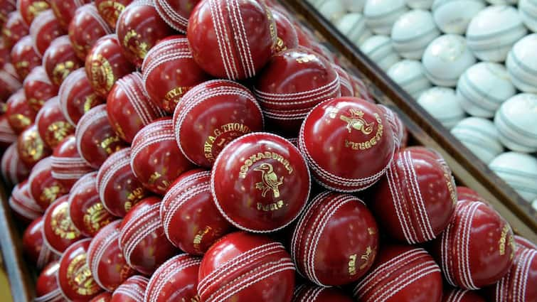 pakistan kookaburra balls home tests dukes domestic season PCB Pakistan Cricket Board Pakistan To Use Kookaburra Balls In Home Tests, Dukes For Domestic Cricket