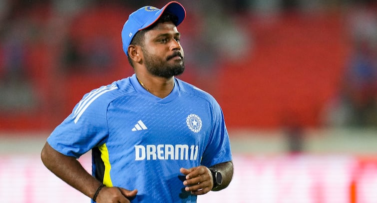 Sanju Samson Father Blames Dhoni Kohli Rohit Dravid For Destroying Sanju Samson Career Sanju Samson