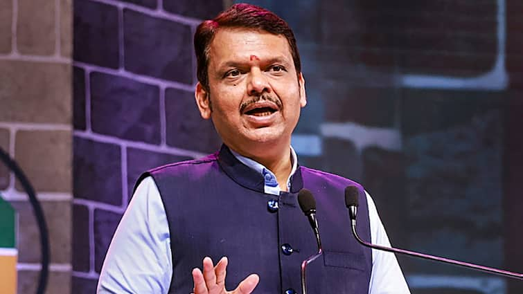 Devendra Fadnavis Replies To Kanhaiya Kumar