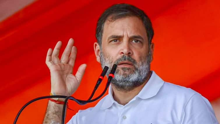 Jharkhand Election 2024 Rahul Gandhi Pauses Speech For Azaan Slams BJP Modi Govt Over GST Demonetisation Jharkhand Polls: Rahul Gandhi Pauses Speech For Azaan, Calls GST And Demonetisation 