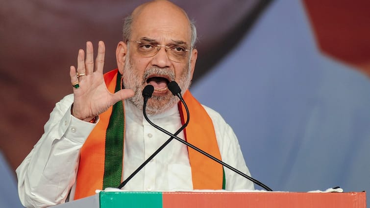 Union Minister Amit Shah asserts in Sangli that Article 370 which granted special status to Jammu and Kashmir will remain revoked Amit Shah Challenges Rahul Gandhi: ‘Neither You Nor Your Fourth Generation Can Restore Article 370’