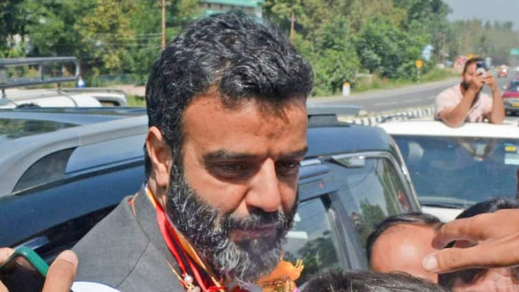 NC Aga Ruhullah Mehdi slams Kharge Remarks On Article 370 Congress Has No Right To Misinterpret JK Assembly Resolution ‘Congress Has No Right To Misinterpret J-K Assembly Resolution’: NC MP Slams Kharge