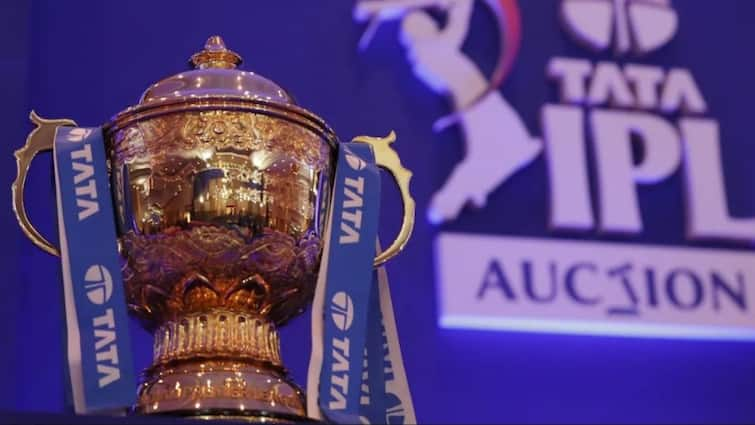 IPL 2025 Mega Auction Live Jeddah 10 Teams RCB CSK MI Punjab Rishabh Pant Mitchell Starc Jos Buttler Shreyas Iyer KL Rahul Indian Premier League IPL 2025 Mega Auction Live Updates: 10 Teams Set For Bidding Battle; Pant, Starc, Buttler, Iyer, Rahul Up For Grabs