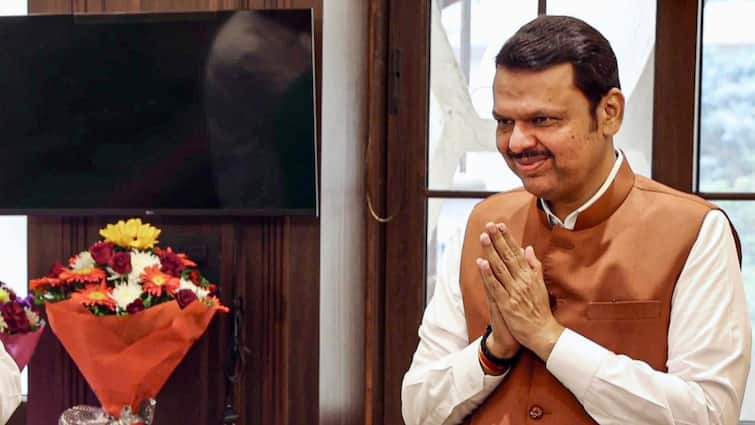 I Shall Return Devendra Fadnavis Old Videos Go Viral After BJP Clears Name For CM 