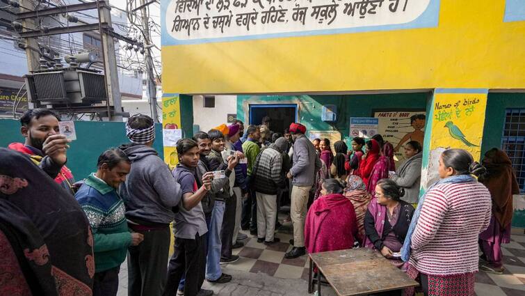 Punjab Civic Polls AAP Wins Patiala Leads In Ludhiana Jalandhar Congress Ahead In Phagwara Amritsar Punjab Civic Polls: AAP Wins One, Leads In Two Of Five Municipalities. Congress Ahead In 2