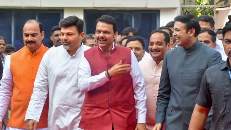 Maharashtra Cabinet Expansion Likely On Dec 14, Shiv Sena Unlikely To Get Home, Fadnavis In Delhi — What We Know So Far Maharashtra Cabinet Expansion Likely On Dec 14, Shiv Sena Unlikely To Get Home, Fadnavis In Delhi — What We Know So Far