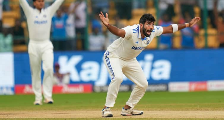 IND vs AUS Melbourne Test Jasprit Bumrah On Brink Of Record Breaking Feat IND vs AUS Melbourne Test: Jasprit Bumrah On Brink Of Record-Breaking Feat