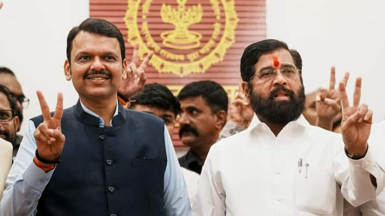 Maharashtra Govt Formation: BJP Likely To Get 17 Cabinet Berths, Shinde Sena May Have To Contend With 7 Maharashtra Govt Formation: BJP Likely To Get 17 Cabinet Berths, Shinde Sena May Have To Contend With 7