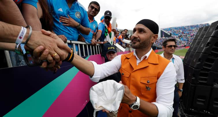 IND vs AUS Harbhajan Singh Picks Successor To Ravichandran Ashwin For Team India IND vs AUS: Harbhajan Singh Picks Successor To Ravichandran Ashwin For Team India