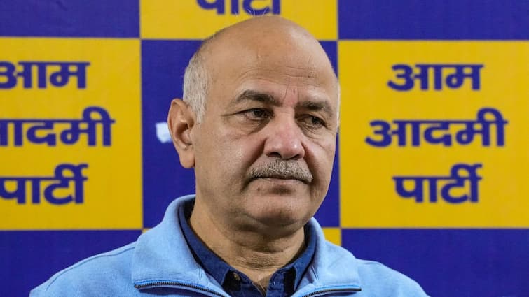 Delhi Elections 2025 Manish Sisodia Announces Internship For Youths To Work With AAP  Manish Sisodia Announces Internship For Youths To Work With AAP Ahead Of Polls