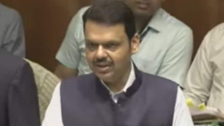 Maharashtra Special Assembly Session Fadnavis Shinde Take Oath With Winners Speaker Election On Dec 9 Fadnavis, Shinde Take Oath With Winners As Maha MLAs At Special Assembly Session, Speaker Election On Dec 9