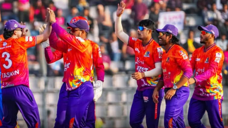 durbar-rajshahi-vs-dhaka-capitals-bpl-2024-25-bangladesh-premier-league-live-streaming-details-when-where-watch-tv-fancode-india Durbar Rajshahi Vs Dhaka Capitals Live Streaming Details: When, Where To Watch BPL 2024/25 Fixture