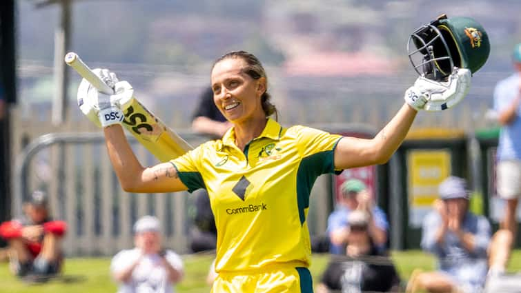 ashleigh-garnder-maiden-odi-ton-australia-women-vs-england-women-3rd-odi-live-world-record-stats-match-report-scorecard-cricket World Record Alert! Australia Women Dismantle English Bowlers In 3rd ODI; Reach THIS Milestone