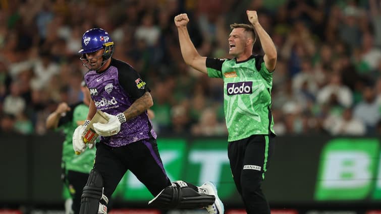 melbourne-stars-win-vs-hobart-hurricanes-qualify-bbl-14-playoffs-5-straight-games-history-semi-finalists-details-teams-date-venue Miracle! Melbourne Stars Win 5 Straight Games To Make Into BBL 14 Playoffs 