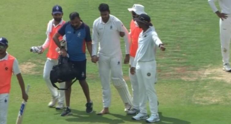 IPL 2025 KKR Venkatesh Iyer injury Worth Rs 23.75 Crore Forced Off The Field In Pain IPL 2025: KKR