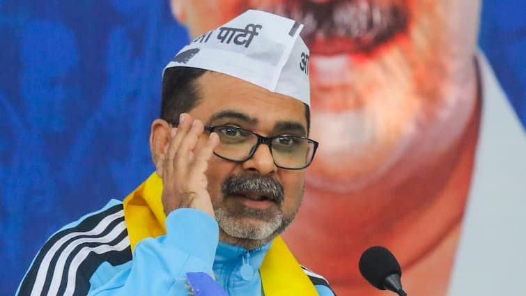 Delhi Election 2025 AAP Secures Transfer Of Candidate Avadh Ojha Vote Nomination Filing On January 15 Delhi Election: Avadh Ojha’s Vote Transfer Finalised, AAP Candidate To File Nomination On January 15