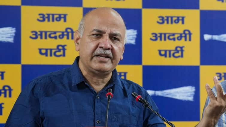 Delhi elections 2025 AAP Slams BJP Over sankalp patra E-buses Govt Jobs amit Shah Attack On Kejriwal ‘Accepted Defeat’: AAP Slams BJP Over Delhi Poll Promises Of E-buses, Govt Jobs, Shah’s Attack On Kejriwal