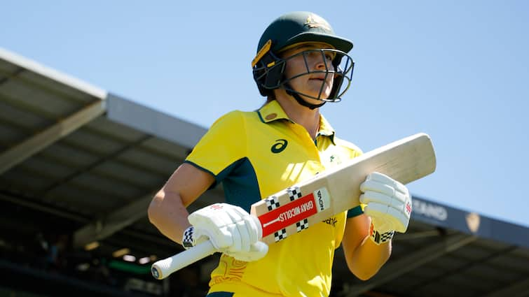 annabel-sutherland-wins-icc-womens-player-of-the-month-december-2024-womens-cricket-australia-women-stats-odi-t20i-tests Prolific Aussie All-Rounder Wins ICC Women