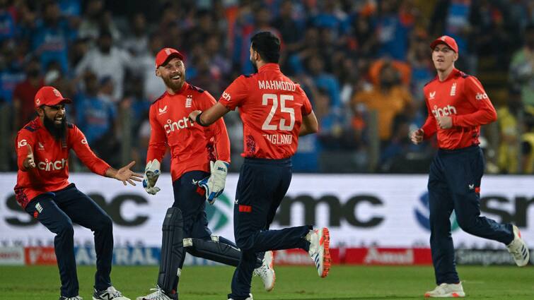 who-is-saqib-mahmood-world-record-first-ever-bowler-to-bowl-triple-wicket-maiden-over-within-first-over-of-series-england-vs-india-4th-t20i-pune Who Is Saqib Mahmood? England Pacer Creates World Record During IND Vs ENG 4th T20I