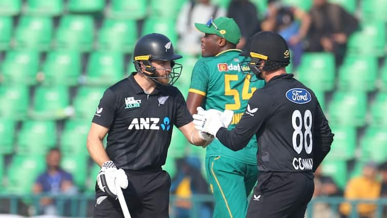 kane williamson 100 vs south africa new zealand win odi tri series gaddafi stadium lahore pakistan match scoecard icc champions trophy 2025 NZ Vs SA: Kane Williamson